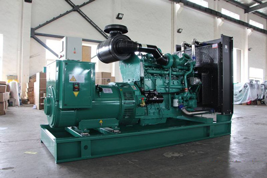 赵西垸林场320kw康明斯柴油发电车出租组图片 赵西垸林场320kw康明斯柴油发电车出租组图片